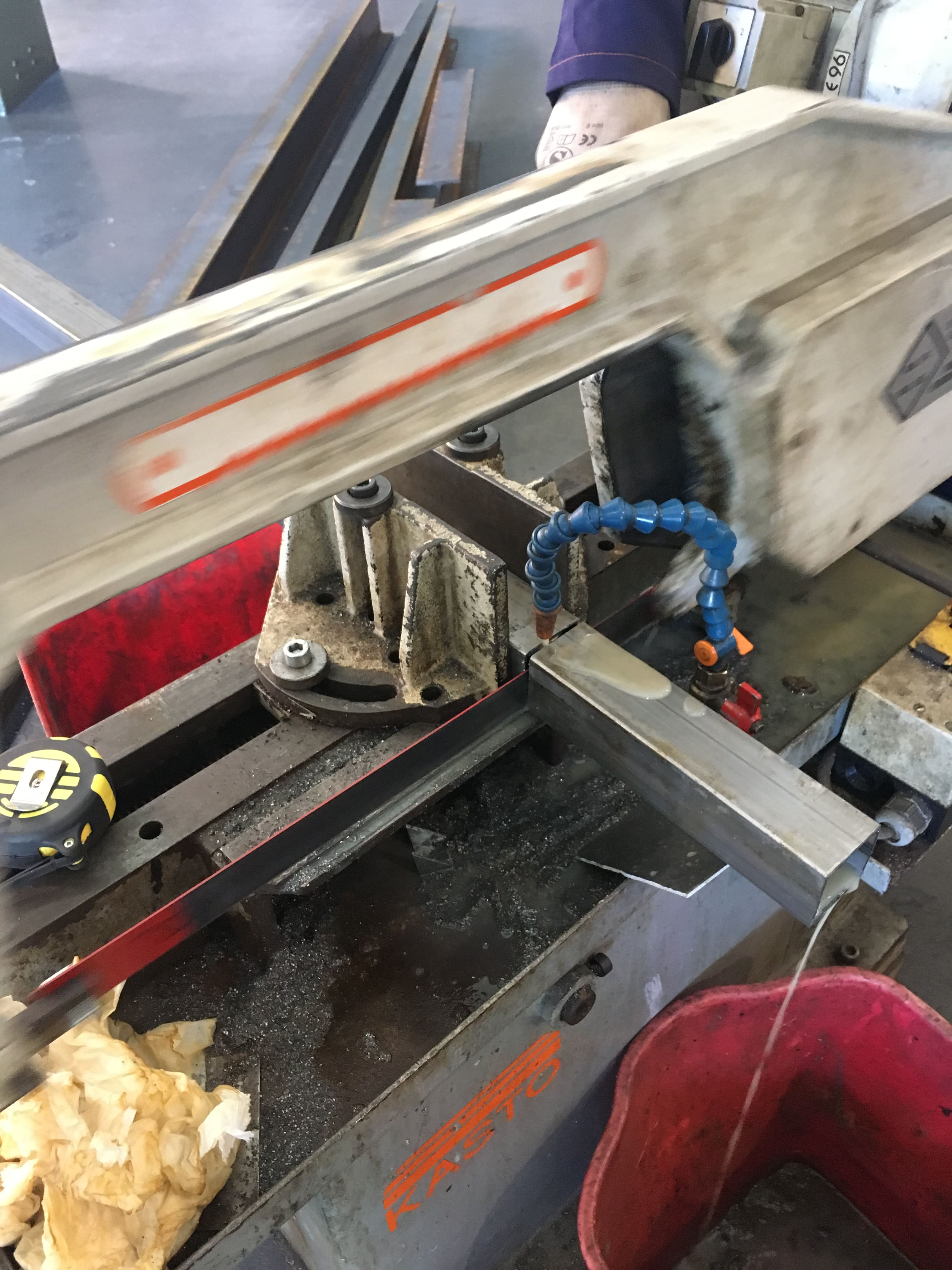 Automatic saw